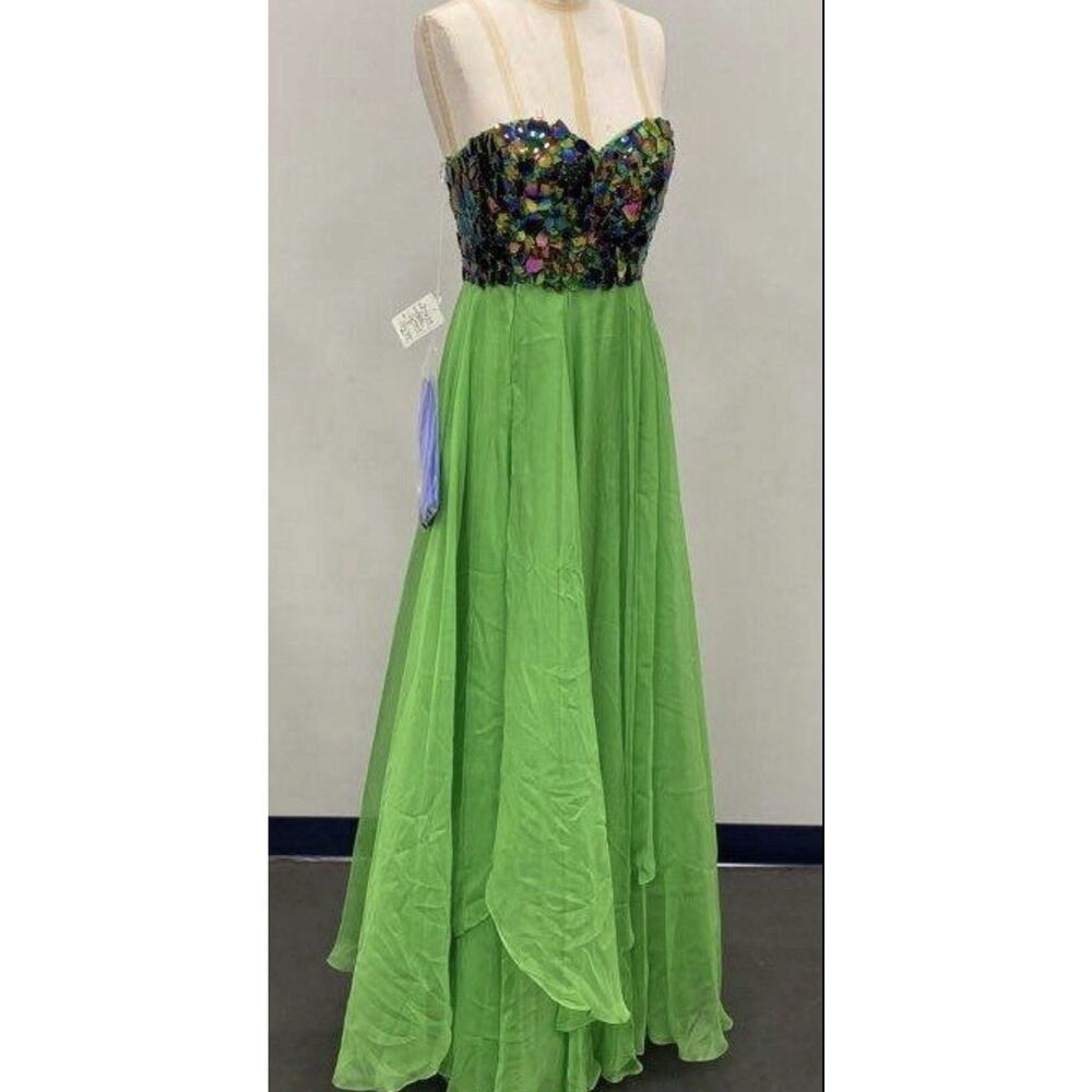 Party Time Formal Dress Gown Crystals Embellished Lime Green Med 10 Strapless